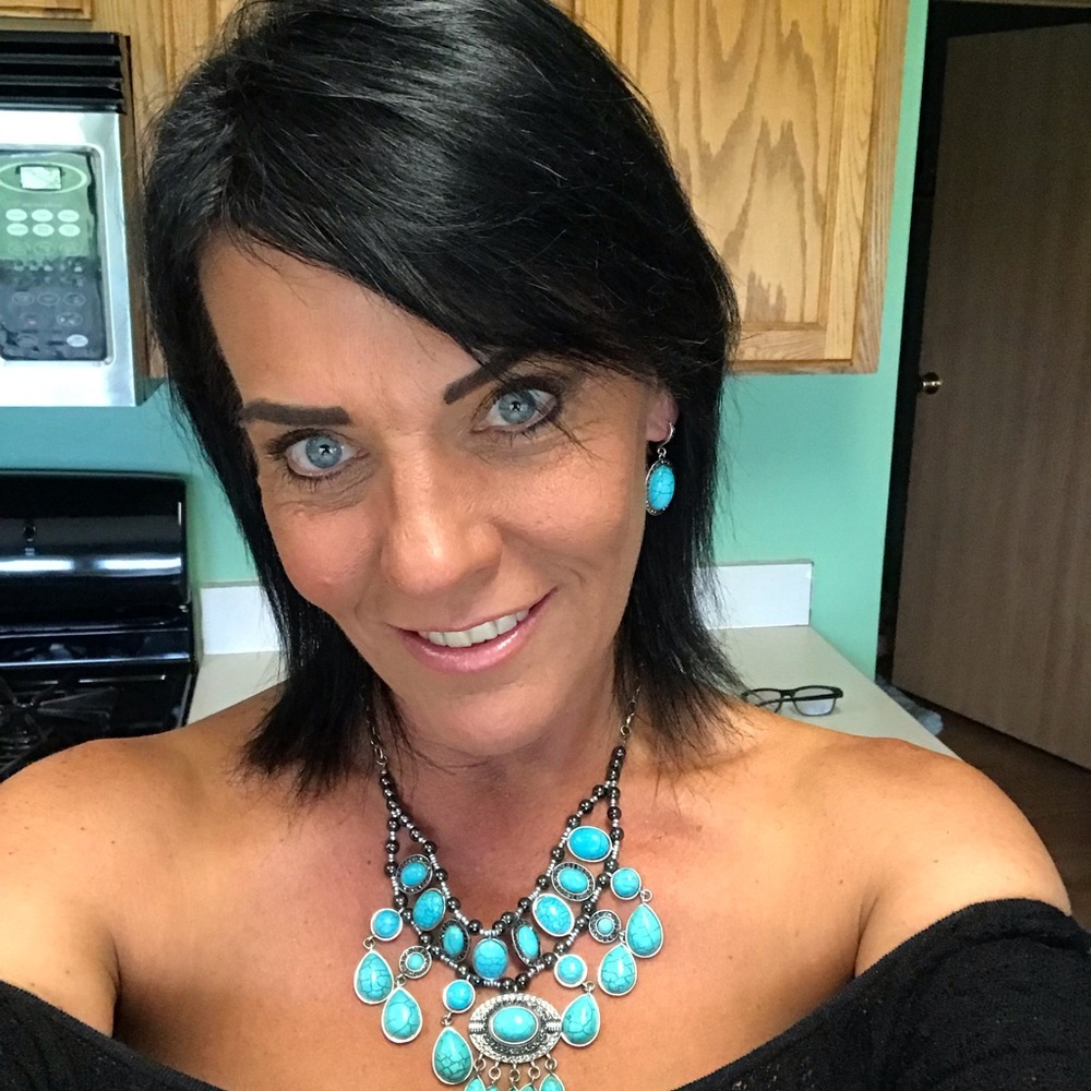 Meet your Posher, Valerie